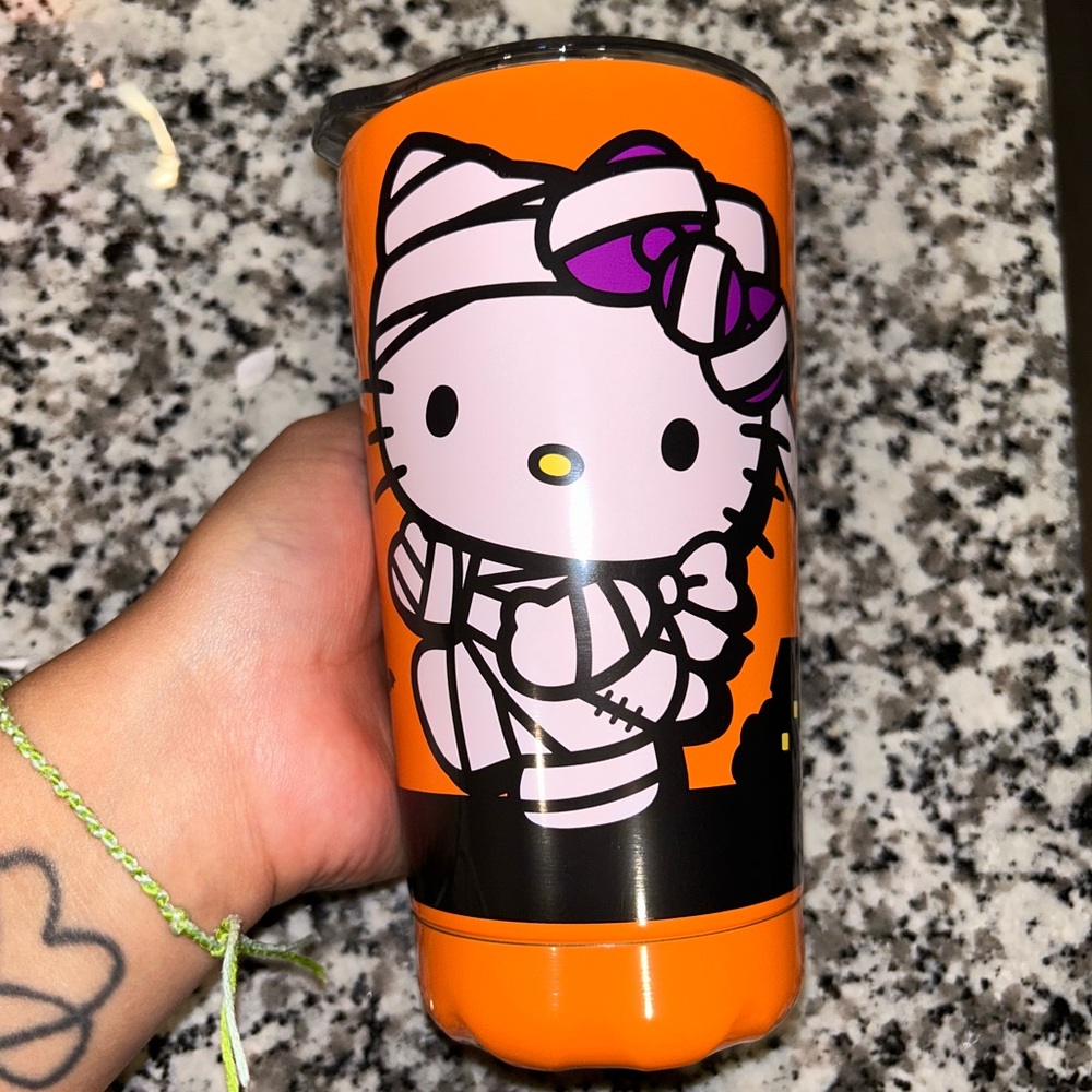 Hello Kitty Halloween Tumbler - Picture 4 of 5